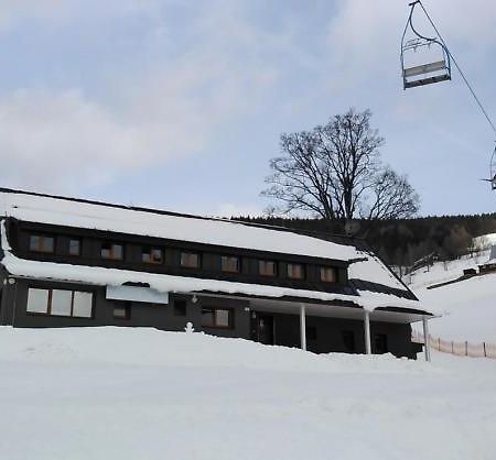 Ski Apartmany Nymburska Chata Pec pod Snezkou Bagian luar foto